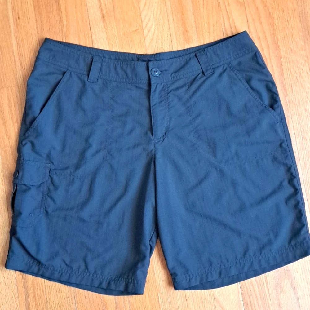 Columbia Hiking/Walking 9" Shorts New, washed not worn.
